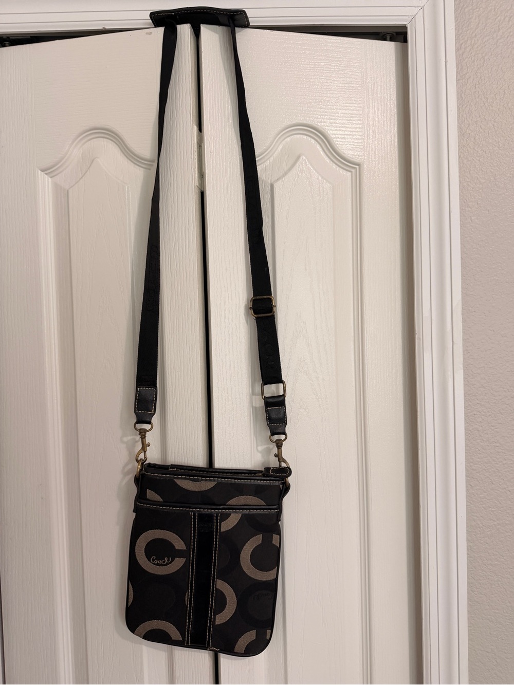 Coach Black & Gray Signature Crossbody Pouch - Picture 10 of 10